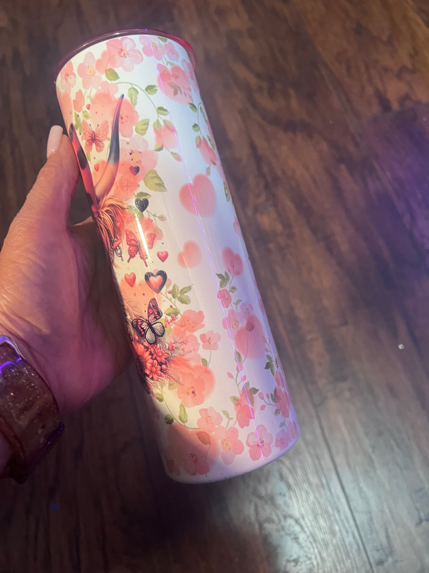 20 oz Pink Highland Cow with colored lid