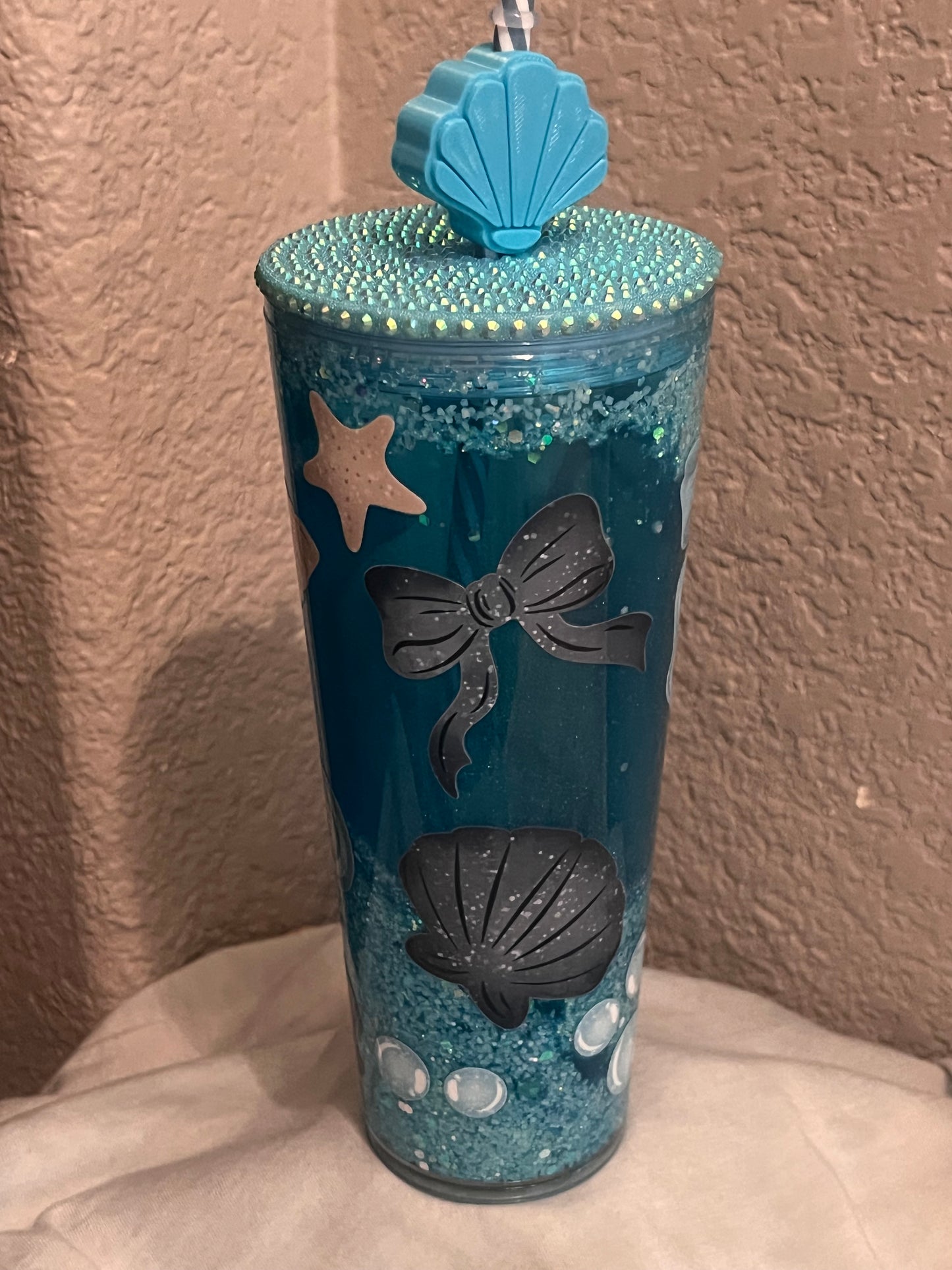 24oz Beach Tumbler w Sand Glow Glitter w matching ll Shell strawtopper