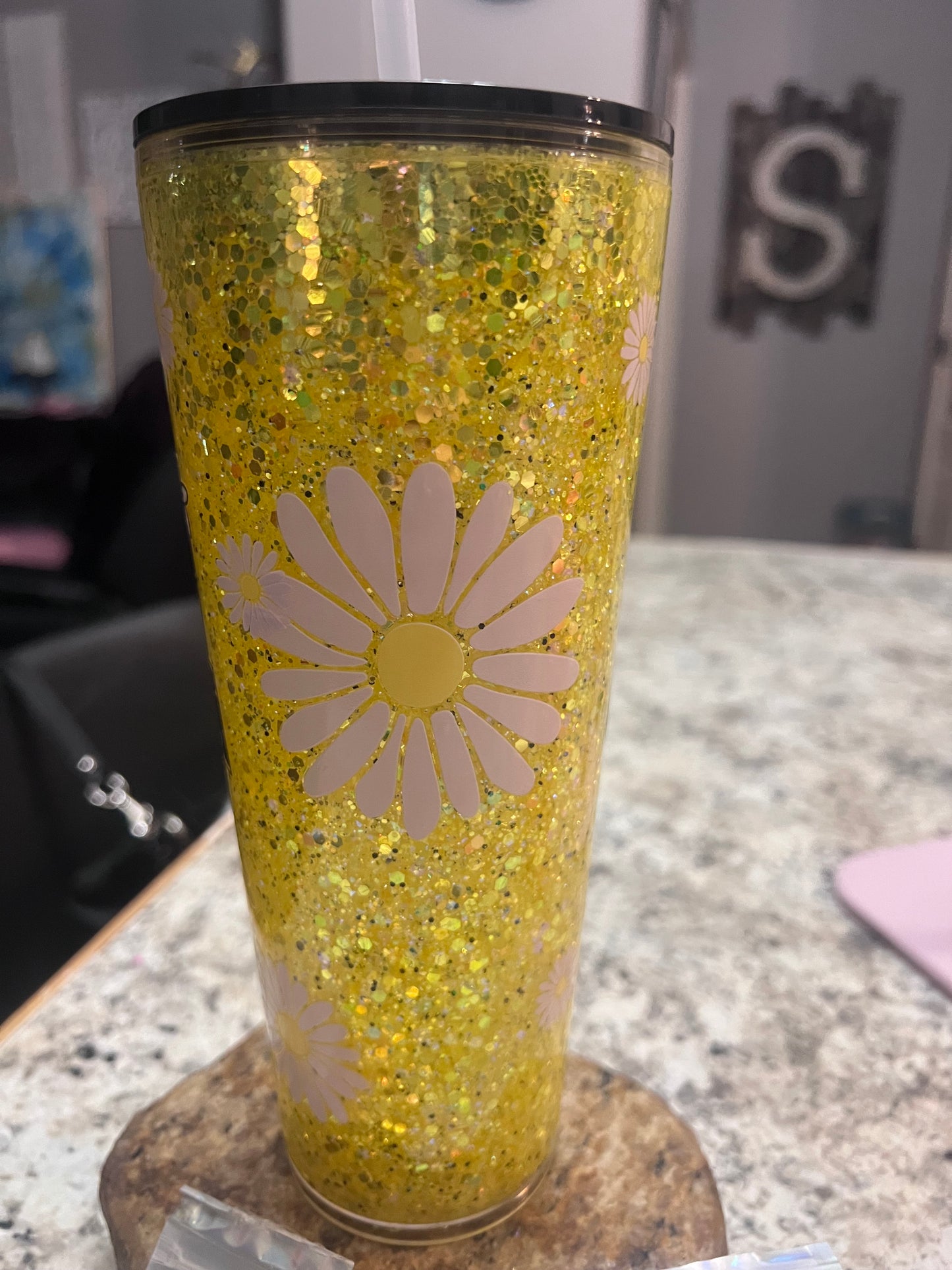 SALE. 24oz Coffee Snow Globe acrylic with yellow glitter, blk lid w daisy vinyl