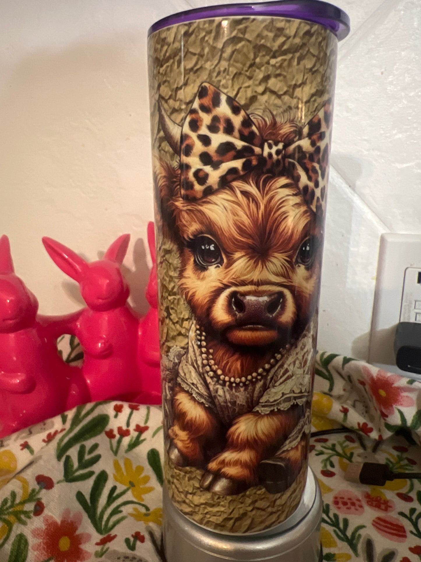 20 oz Just a girl who loves Highland Cows with colored lid