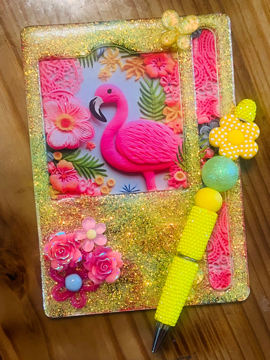 Flamingo, Posty note holder and matching pen. Custom design with resin, glitter and embellishments ￼