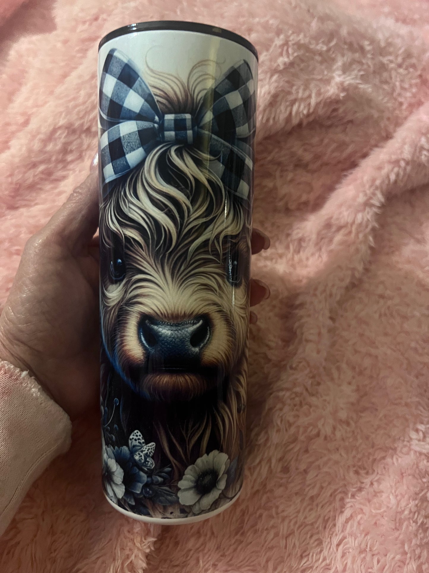 20 oz Skinny Tumbler Highland Cow Blk Bow