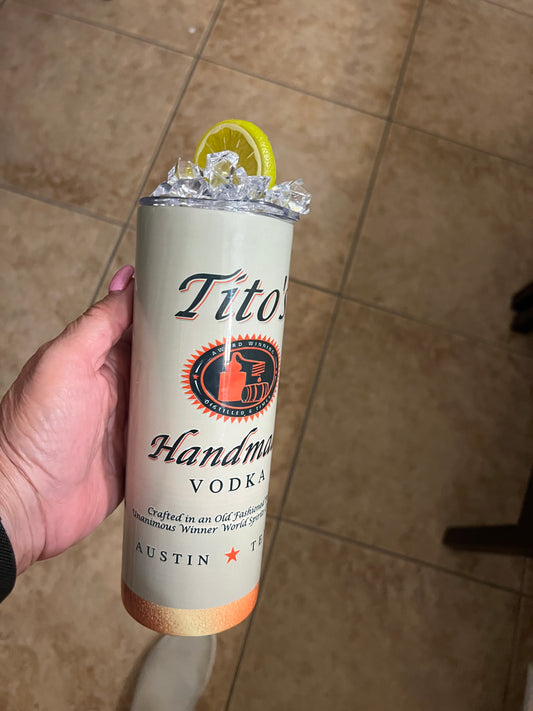 20 oz Tumbler "Tito Handmade Vodka" with ice/lemon plastic lid